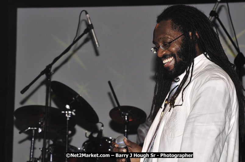  Tarrus Riley - Live in Concert - at the One Love Reggae Concert Series 09/10 @ Negril Escape Resort & Spa - Also Featuring: Mistic Bowie, Monday Justice, Cash, Dean Frazier - DJ Gemini - MC Oliver Cargill, Negril Escape Resort & Spa, One Love Drive, West End, Negril, Westmoreland, Jamaica W.I. - Tuesday, November 17, 2009 - Photographs by Net2Market.com - Barry J. Hough Sr, Photographer / Photojournalist - Photos taken with a Nikon D70, D100, or D300 - Negril Travel Guide, Negril Jamaica WI - http://www.negriltravelguide.com - info@negriltravelguide.com...!