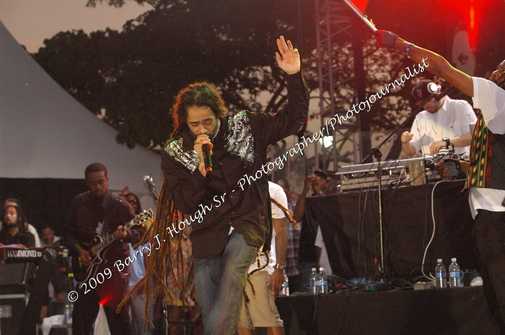 Damian 'Jr. Gong' Marley & NAS @ Reggae Sumfest 2009 - International Night 2 - Reggae Sumfest 2009,Catherine Hall, Montego Bay, St. James, Jamaica W.I. - Saturday, July 25, 2009 - Reggae Sumfest 2009, July 19 - 25, 2009 - Photographs by Net2Market.com - Barry J. Hough Sr. Photojournalist/Photograper - Photographs taken with a Nikon D70, D100, or D300 - Negril Travel Guide, Negril Jamaica WI - http://www.negriltravelguide.com - info@negriltravelguide.com...!