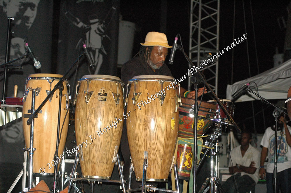 Damian 'Jr. Gong' Marley & NAS @ Reggae Sumfest 2009 - International Night 2 - Reggae Sumfest 2009,Catherine Hall, Montego Bay, St. James, Jamaica W.I. - Saturday, July 25, 2009 - Reggae Sumfest 2009, July 19 - 25, 2009 - Photographs by Net2Market.com - Barry J. Hough Sr. Photojournalist/Photograper - Photographs taken with a Nikon D70, D100, or D300 - Negril Travel Guide, Negril Jamaica WI - http://www.negriltravelguide.com - info@negriltravelguide.com...!