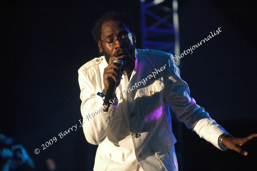 Tarrus Riley @ Reggae Sumfest 2009 - International Night 2 - Reggae Sumfest 2009,Catherine Hall, Montego Bay, St. James, Jamaica W.I. - Saturday, July 25, 2009 - Reggae Sumfest 2009, July 19 - 25, 2009 - Photographs by Net2Market.com - Barry J. Hough Sr. Photojournalist/Photograper - Photographs taken with a Nikon D70, D100, or D300 - Negril Travel Guide, Negril Jamaica WI - http://www.negriltravelguide.com - info@negriltravelguide.com...!