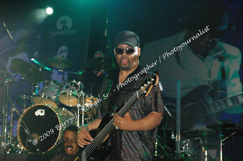 Tito Jackson @ Reggae Sumfest 2009 - International Night 2 - Tito Jackson, brother of the late King of Pop Michael Jackson performed live at Reggae Sumfest 2009. Reggae Sumfest 2009,Catherine Hall, Montego Bay, St. James, Jamaica W.I. - Saturday, July 25, 2009 - Reggae Sumfest 2009, July 19 - 25, 2009 - Photographs by Net2Market.com - Barry J. Hough Sr. Photojournalist/Photograper - Photographs taken with a Nikon D70, D100, or D300 - Negril Travel Guide, Negril Jamaica WI - http://www.negriltravelguide.com - info@negriltravelguide.com...!