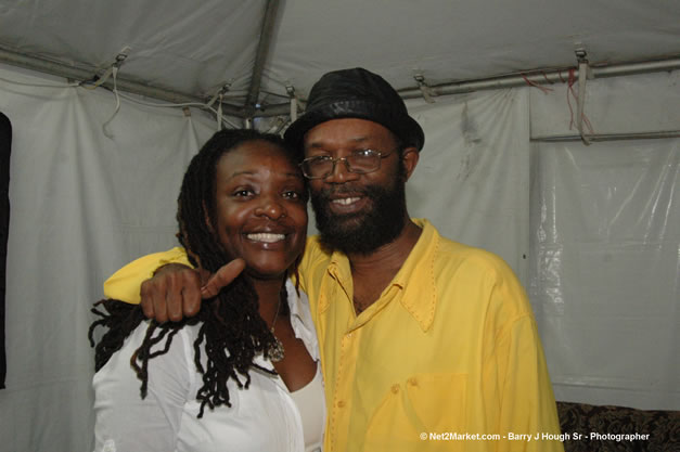 Beres Hammond - Red Stripe Reggae Sumfest 2006 - The Summit - Jamaica's Greatest, The World's Best - Saturday, July 22, 2006 - Montego Bay, Jamaica - Negril Travel Guide, Negril Jamaica WI - http://www.negriltravelguide.com - info@negriltravelguide.com...!