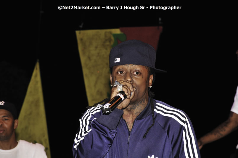 Lil Wayne @ Reggae Sumfest 2008 International Night 2, Catherine Hall, Montego Bay - Saturday, July 19, 2008 - Reggae Sumfest 2008 July 13 - July 19, 2008 - Photographs by Net2Market.com - Barry J. Hough Sr. Photojournalist/Photograper - Photographs taken with a Nikon D300 - Negril Travel Guide, Negril Jamaica WI - http://www.negriltravelguide.com - info@negriltravelguide.com...!