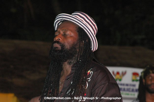 Tarrus Riley, Jimmy Riley, and Dwayne Stephensen - Money Cologne Promotions in association with "British Link Up" presents Summer Jam featuring She's Royal Tarrus Riley & Jimmy Riley - Plus Ras Slick, Sham Dawg, and Whiskey Bagio @ Roots Bamboo, Norman Manley Boulevard, Negril, Jamaica W.I. - Backed up Dean Fraser & The Hurricanne Band - MC Barry G and Rev. BB - July 25, 2007 - Negril Travel Guide.com, Negril Jamaica WI - http://www.negriltravelguide.com - info@negriltravelguide.com...!