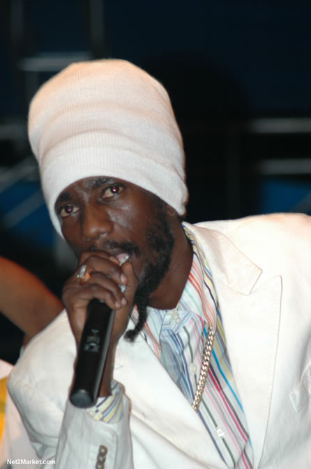 Sizzla - Spring Break 2005 -  6th Anniversary - All Day - All Night - Photo Gallery - Sunday, March 13th - Long Bay Beach, Negril Jamaica - Negril Travel Guide, Negril Jamaica WI - http://www.negriltravelguide.com - info@negriltravelguide.com...!