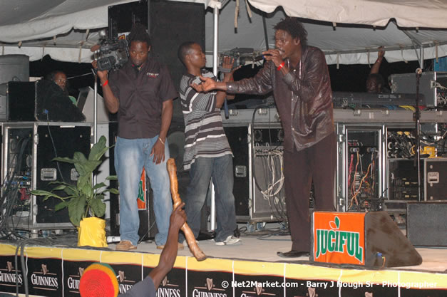 Kenyatta Hill @ Western Consciousness 2007 - Presented by King of Kings Productons - Saturday, April 28, 2007 - Llandilo Cultural Centre, Savanna-La-Mar, Westmoreland, Jamaica W.I. - Negril Travel Guide, Negril Jamaica WI - http://www.negriltravelguide.com - info@negriltravelguide.com...!