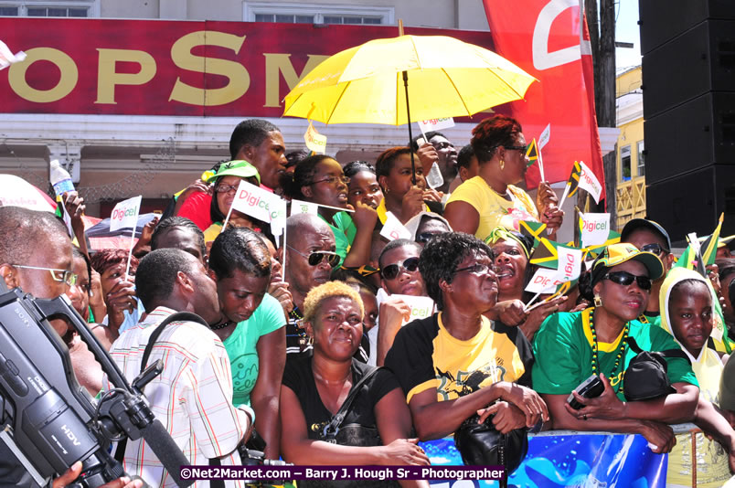 The City of Montego Bay Welcomes Our 2008 Olympians - Western Motorcade - Civic Ceremony - A Salute To Our Beijing Heros - Sam Sharpe Square, Montego Bay, Jamaica - Tuesday, October 7, 2008 - Photographs by Net2Market.com - Barry J. Hough Sr. Photojournalist/Photograper - Photographs taken with a Nikon D300 - Negril Travel Guide, Negril Jamaica WI - http://www.negriltravelguide.com - info@negriltravelguide.com...!