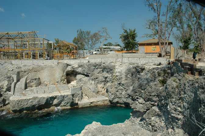 W orld Famous - Rick's Cafe - Negril's West End Cliffs - Rebuilding After Ivan  - Negril Travel Guide, Negril Jamaica WI - http://www.negriltravelguide.com - info@negriltravelguide.com...!